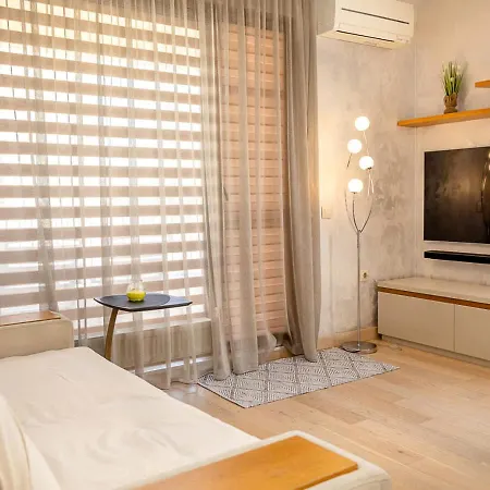 Spacious 2br - Park - Parking By Flat Manаger Apartment *